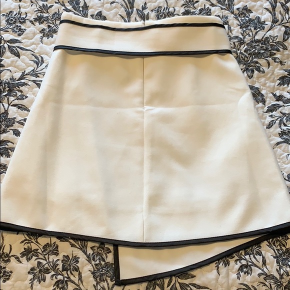 BLACK AND WHITE BLOCK SKIRT - Picture 5 of 6